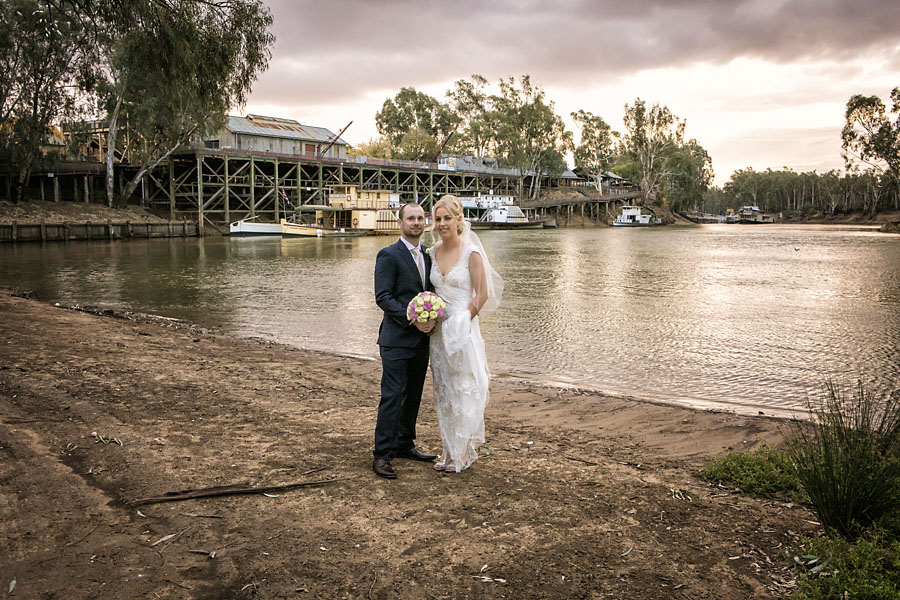 Jayne and Brad's wedding at Radcliffe's in Echuca